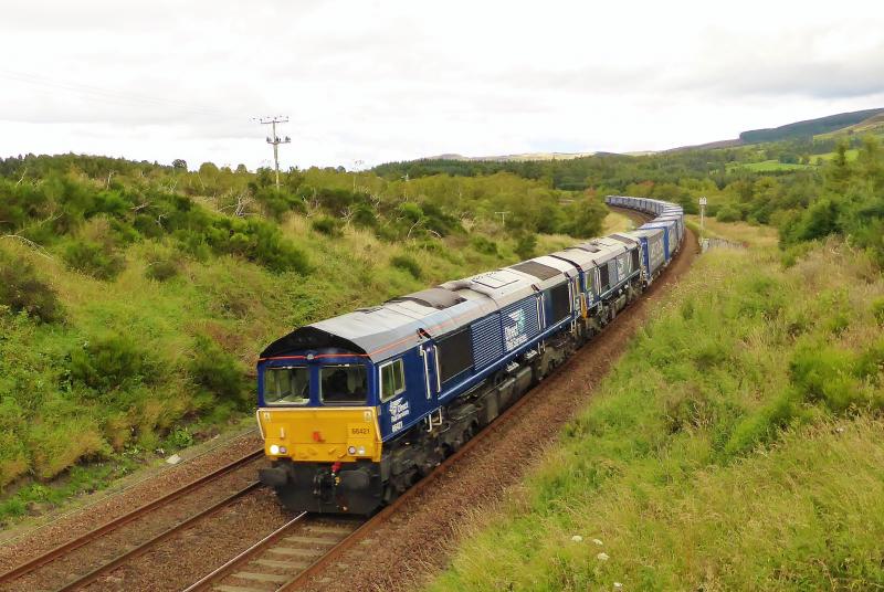 66421 and 66426 at Bardrill Road with 4D47 on 21-9-15: Photo of 66421 and 66426 at Bardrill Road with 4D47 on 21-9-15