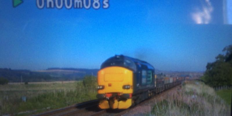 37259 6K40 leading:
Forteviot, bonus 37 leading and making racket! Photo of 37259 6K40 leading