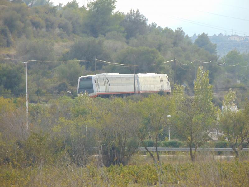 FGV DMU at Teulada (Spain): An FGV Class 2500 DMU numbered 2509 + 2510 is seen leaving Teulada while working the 18:04 Denia to Benidorm on Thursday 10th September 2015. Photo of FGV DMU at Teulada (Spain)