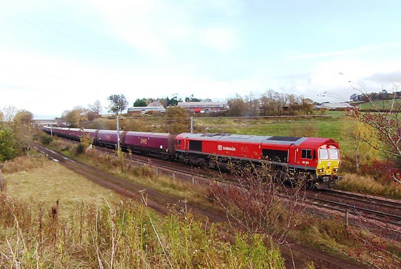 66185: Longannet to Falkland 436T leaves Glengarnock 23/10/15 13 18hrs Photo of 66185