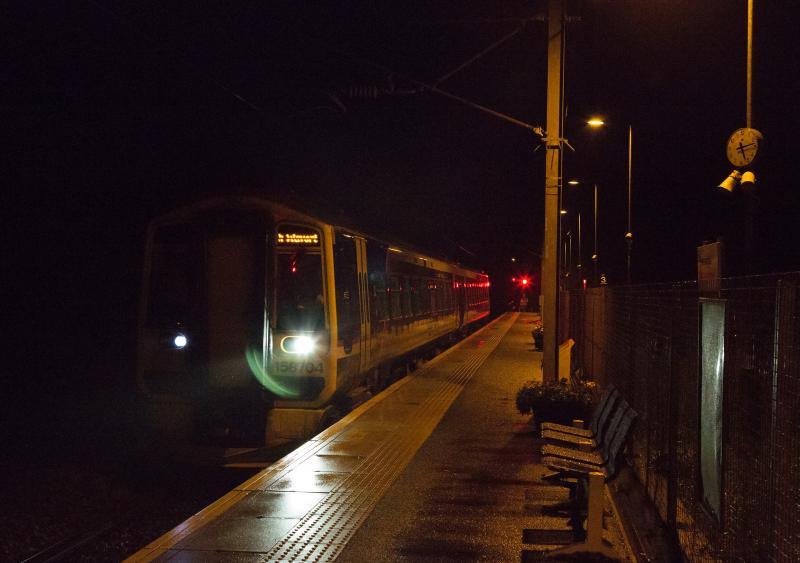 715A2454.jpg: The time is 1713 and another arrival from Tweedbank draws in with the 1628 departure to Edinburgh, 2T95, sprinter 158704 is rostered. Photo of 715A2454.jpg