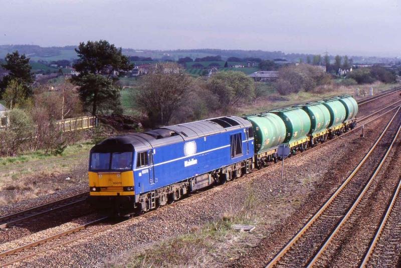 60078 Greenhill Lower, Grangemouth-Motherwell TMD fuel tanks copy.jpg: 60078 passes Greenhill Lower Jn with Grangemouth-Motherwell TMD loaded fuel tanks. Photo of 60078 Greenhill Lower, Grangemouth-Motherwell TMD fuel tanks copy.jpg