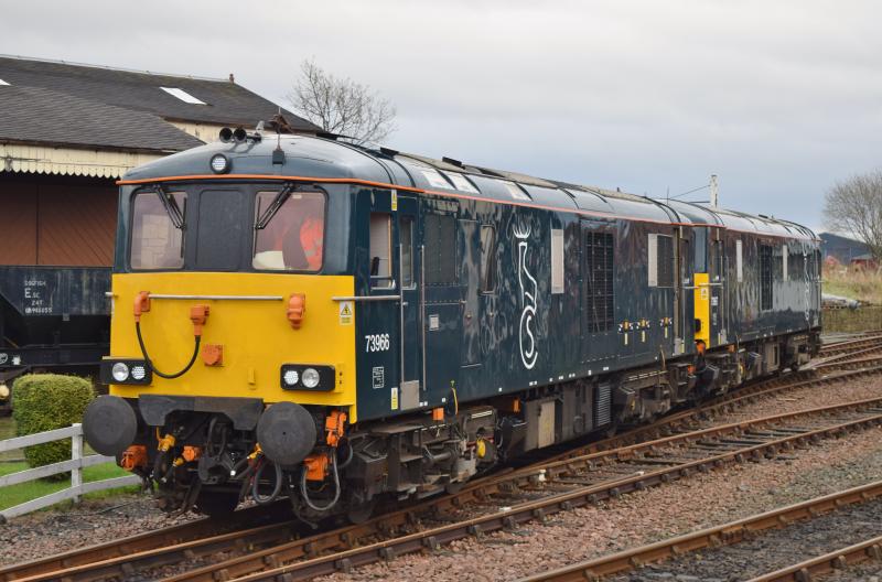 Photo of 73966+73967 at Bo'ness