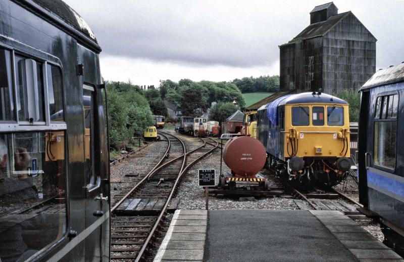 73119 DUFFTOWN STN 28.5.05.jpg: GOLDEN OLDIE Photo of 73119 DUFFTOWN STN 28.5.05.jpg