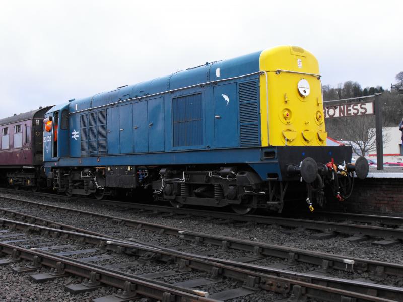 20020 on 1130 to Manuel: 20020 on 1130 service to Manuel. Photo of 20020 on 1130 to Manuel