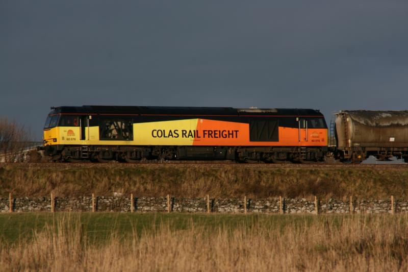 60076 on 6B32: 60076 with southbound cement 6B32 from Aberdeen
19th January 2016 Photo of 60076 on 6B32