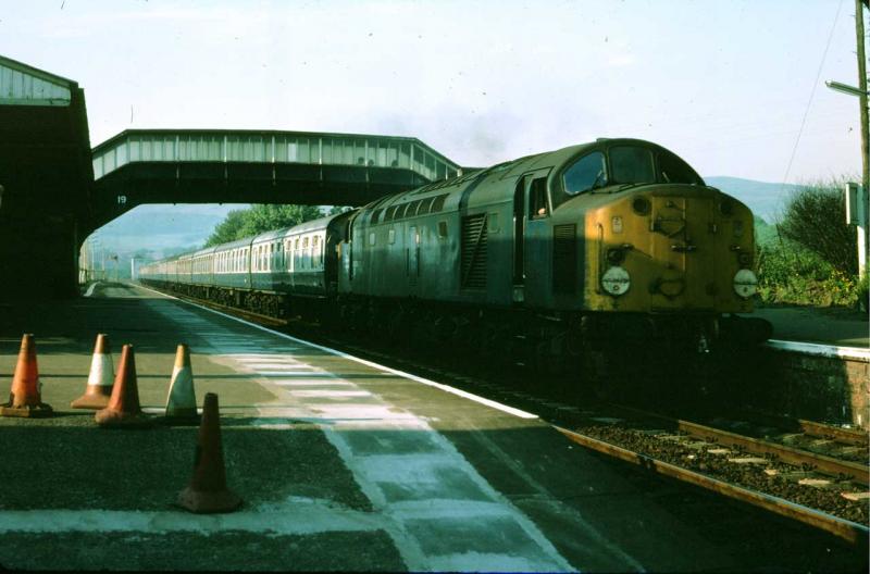 Class 40 at West Kilbride in June 1977.: Class 40 at West Kilbride in June 1977. Photo of Class 40 at West Kilbride in June 1977.