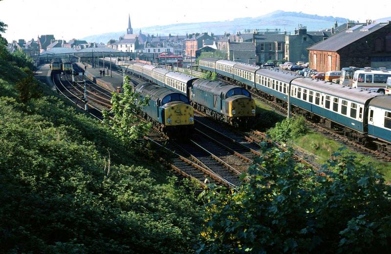 Class 40 at Largs in June 1977.: Class 40 at Largs in June 1977. Photo of Class 40 at Largs in June 1977.