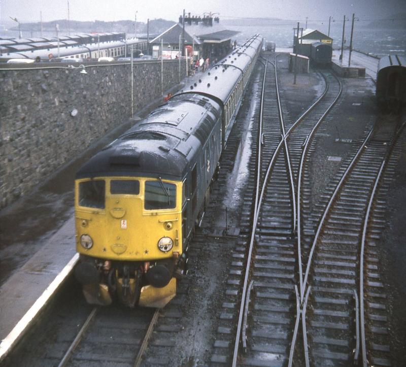 5344 at Kyle of Lochalsh 9 August 1973: Waiting to depart on 1750 to Inverness Photo of 5344 at Kyle of Lochalsh 9 August 1973