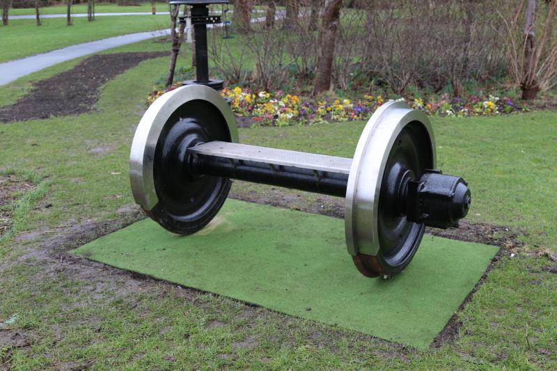 Wheel Seat: Unusual Seat in the Figgate Park near Craigentinny T & RSMD made from a scrap wheelset. Photo of Wheel Seat