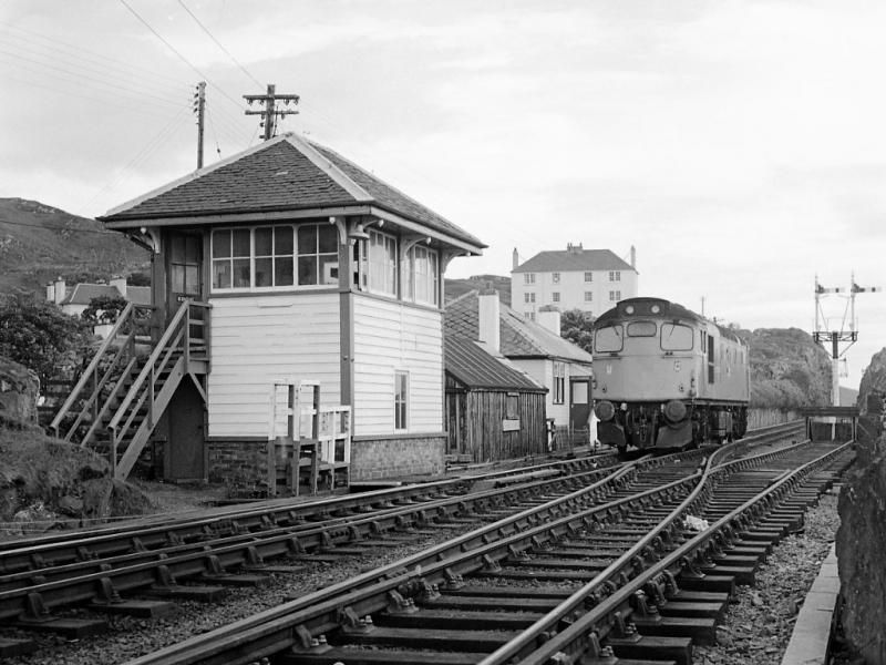 27003: Running-round in Mallaig 3 July 1978. Photo of 27003