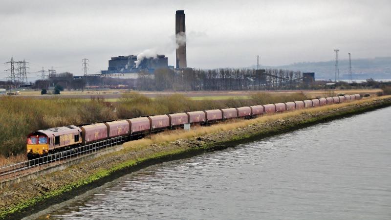 The Last Train from Longannet.: What may be the last train, to deliver coal to Longannet, leaves the Power Station headed by Loco.66037. Photo of The Last Train from Longannet.