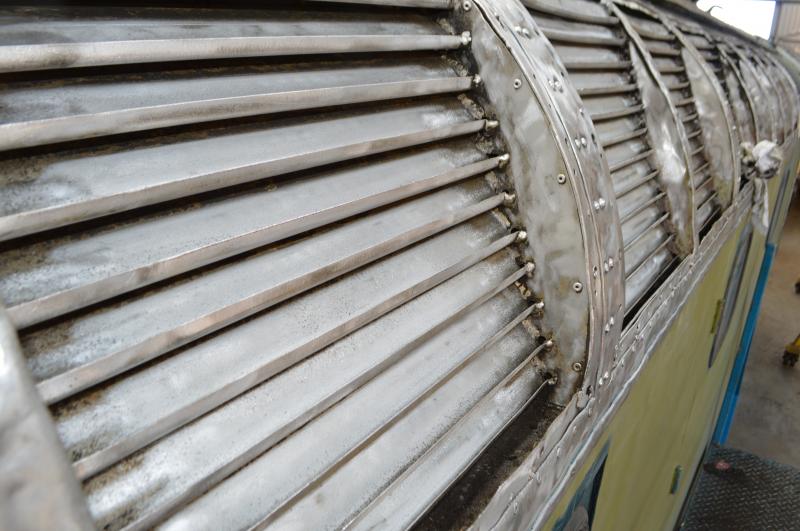 27005 'A' side cantrail louvers polished.: The aluminium cantrail louvers on 27005's 'A' side after two days of needle gunning , wire brushing and blasting with air. now ready for priming.
25th March 2016. Photo of 27005 'A' side cantrail louvers polished.