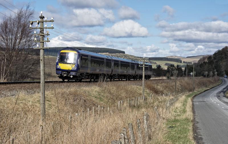 170425 ON 10.57 IS-ABDN BETWEEN SLEDBRIG AND LEITH HALL 31.3.16.jpg: Photo of 170425 ON 10.57 IS-ABDN BETWEEN SLEDBRIG AND LEITH HALL 31.3.16.jpg