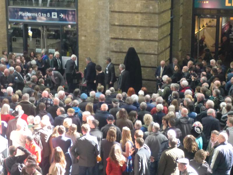 kings cross london 5.4.2016: un-veiling statue of sir nigel gresley Photo of kings cross london 5.4.2016