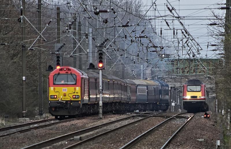 Photo of 55009 LEAVES THE LOOP AT PRESTONPANS 9.4.16.jpg