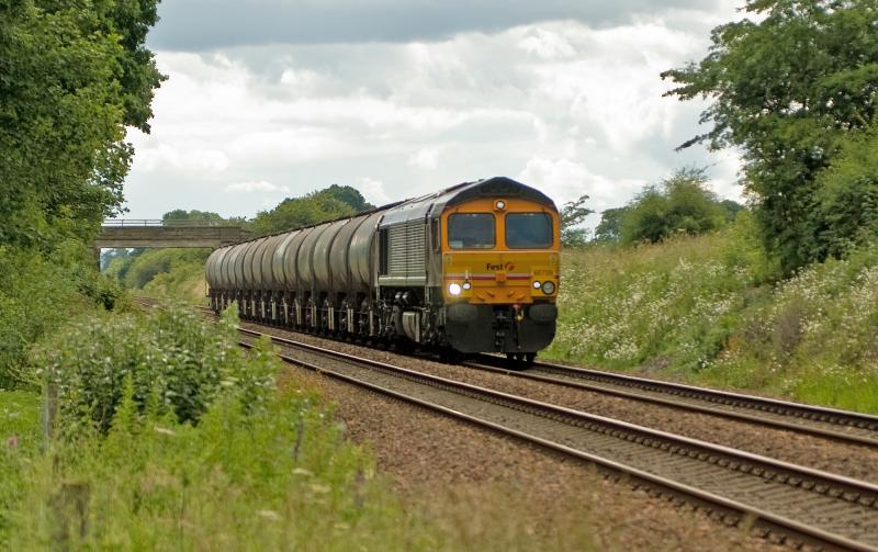 66726: 66726 heads north at Forgandenny 08/07/2008 Photo of 66726