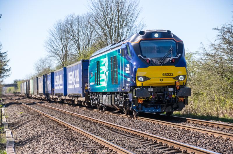 68022: 68022 Resolution an today's 4A13 passes Forgandenny. Photo of 68022
