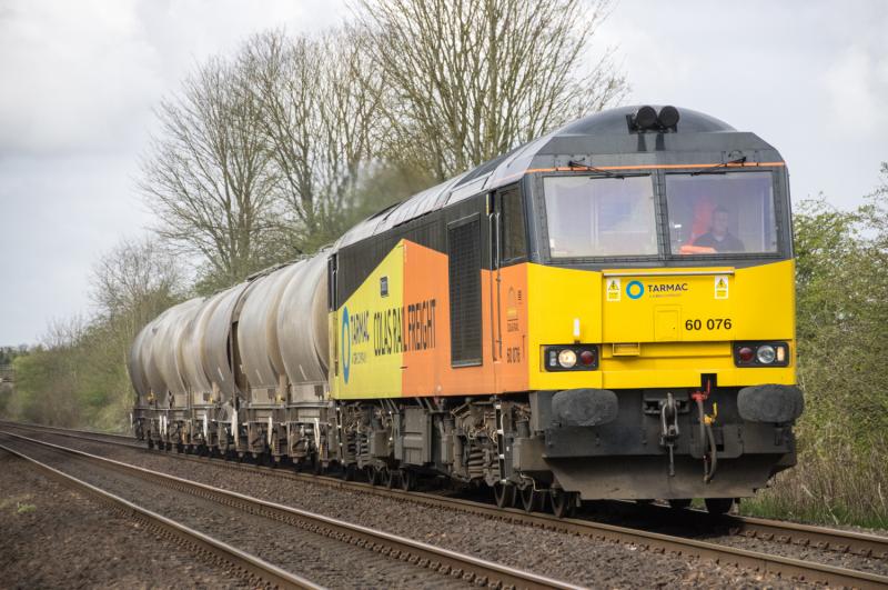 60076: 60076 with 6A65 passes Forgandenny this morning. Photo of 60076