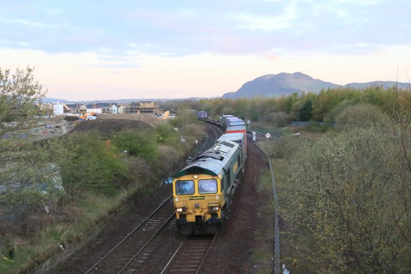 4Z27: 66508 0n the diverted 4Z27 04.49 Coatbridge Flt to Daventry int Rft at Niddrie west Jct on 23/04/2016 Photo of 4Z27