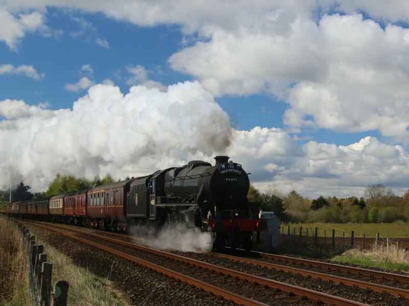 44871 on Great Britain IX to Inverness: Passing Stanley quarry Photo of 44871 on Great Britain IX to Inverness