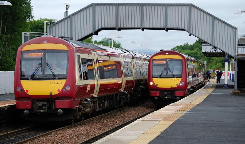 170's @ Dalmeny: This will be a rare sight in weeks to come as they get painted Photo of 170's @ Dalmeny