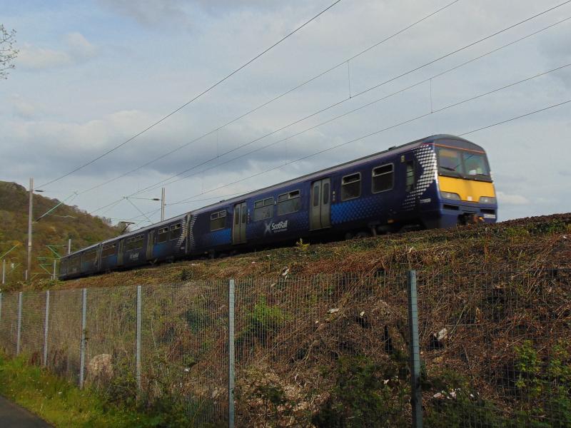 Photo of 320311 at Milton