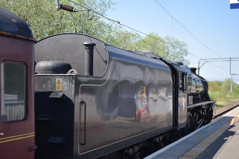 Black5 # 45407 Dumbarton East 9 May 2016: Black 5 #45407 and support coach head west through Dumbarton East with 5Z29 on 9 May 2016 Photo of Black5 # 45407 Dumbarton East 9 May 2016
