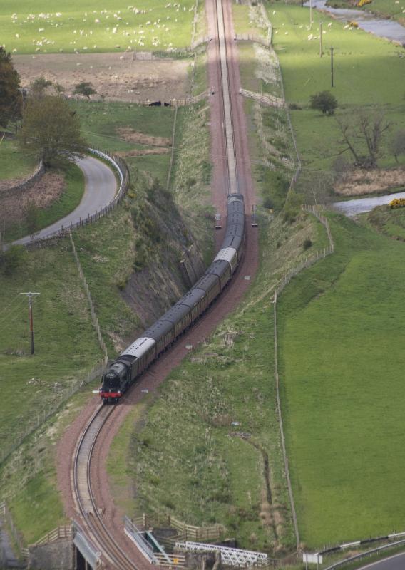 FLYING SCOTSMAN ABOUT A MILE NORTH OF STOW.jpg: Photo of FLYING SCOTSMAN ABOUT A MILE NORTH OF STOW.jpg