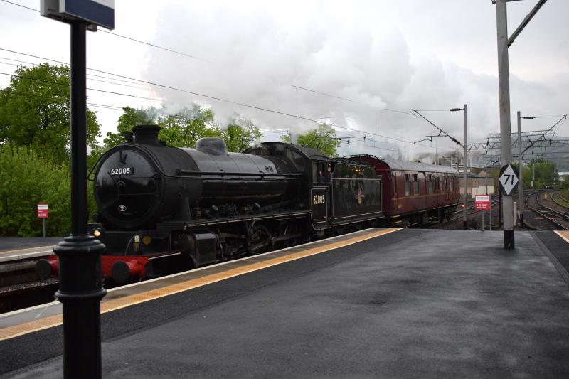 K1 #62005 Dumbarton Central 17 May 2016: K1 #62005 0n 5Z25 Grosmont to Fort William at Dumbarton Central on 17 May 2016 running some 7 mins late Photo of K1 #62005 Dumbarton Central 17 May 2016