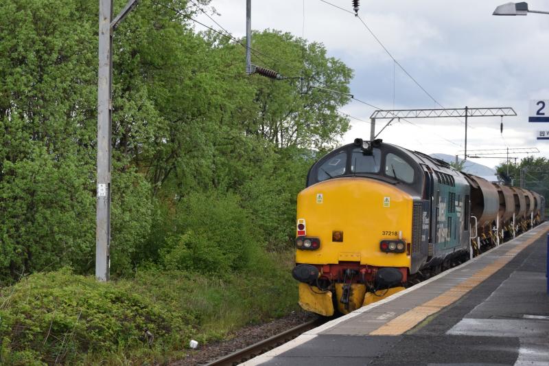 DRS Cl37 37218 6K55 18 May 2016: DRS Class 37 #37218 on rear of 6K55 at Dumbarton East 18 May 2016 Photo of DRS Cl37 37218 6K55 18 May 2016