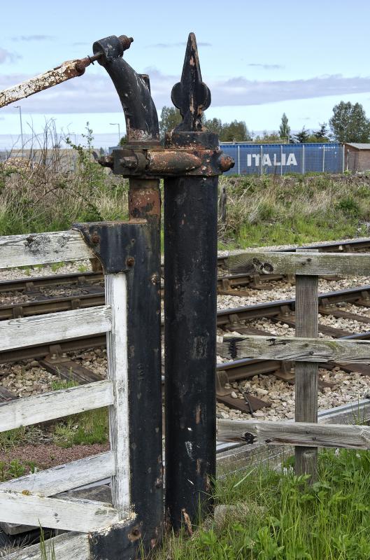 DISUSED LEVEL CROSSING GATE FORRES 24.5.15.jpg: NOTE BOTH LINES WITH BULLHEAD TRACK Photo of DISUSED LEVEL CROSSING GATE FORRES 24.5.15.jpg