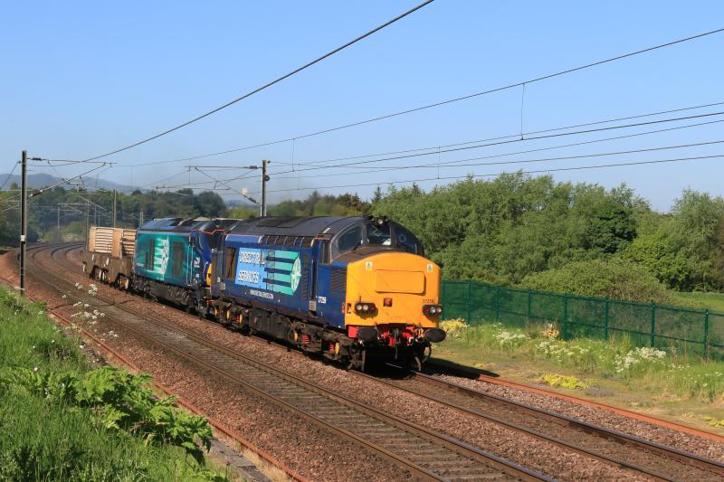 6S43: 37259 + 68023 on 6S43 06.23 Carlisle Kingmoor to Torness approaching Inveresk on 02/06/2016 Photo of 6S43
