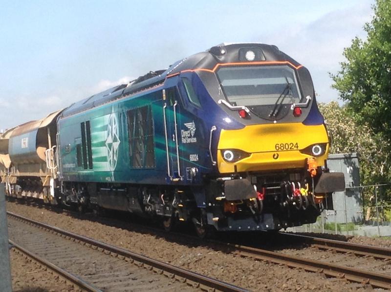 Class 68: Class 68 68024 Centaur through Stirling with ballast train from Garve on Wednesday 8/06/16 Photo of Class 68