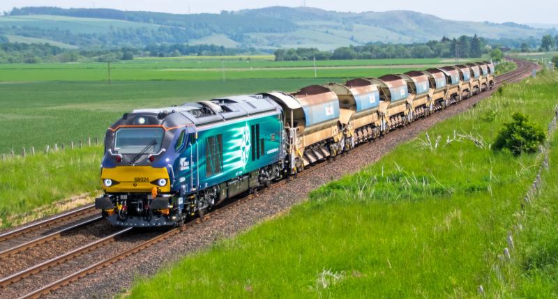 68024: 68024 with 6K42 Garve-Mossend empty ballast passes Forteviot. 08/06/16 Photo of 68024