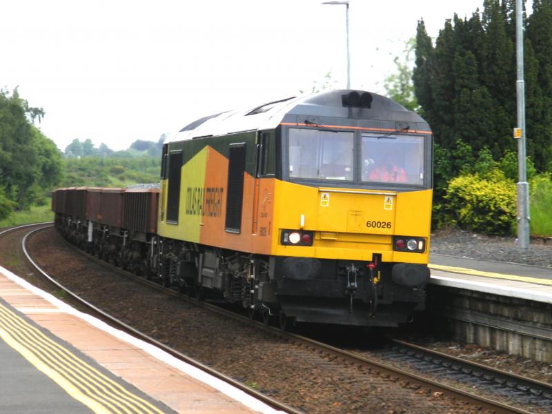 6K20 at Gleneagles: Seen on an overcast morning, the '6K20' freight from Montrose to Carlisle, trailing a 1000 tonnes load Photo of 6K20 at Gleneagles