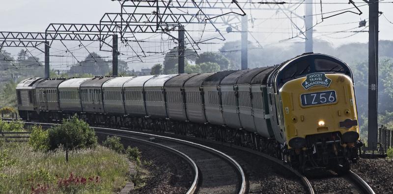 55009 LEANS INTO THE CURVE AT PRESTONPANS 18.6.16.jpg: Photo of 55009 LEANS INTO THE CURVE AT PRESTONPANS 18.6.16.jpg