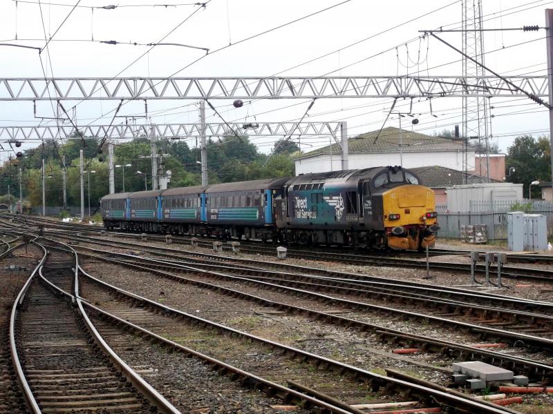 37423 at Carlilse: 37423 arrives at Carlisle with a service from Barrow in Furness on Saturday 2nd July 2016 Photo of 37423 at Carlilse