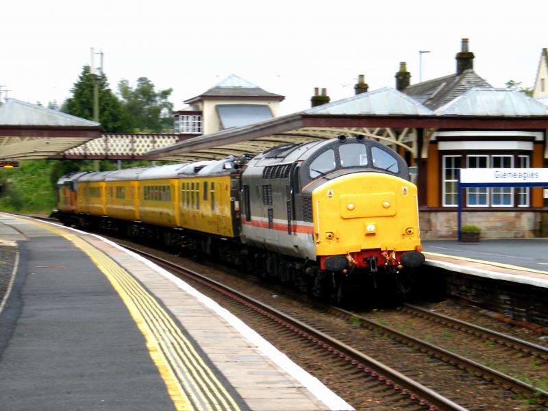 37254 @ Gleneagles - 09 July 2016: Thundering northwards, in InterCity livery, trailing a Network Rail test train with Colas Rail Freight 37175 on the rear. Photo of 37254 @ Gleneagles - 09 July 2016