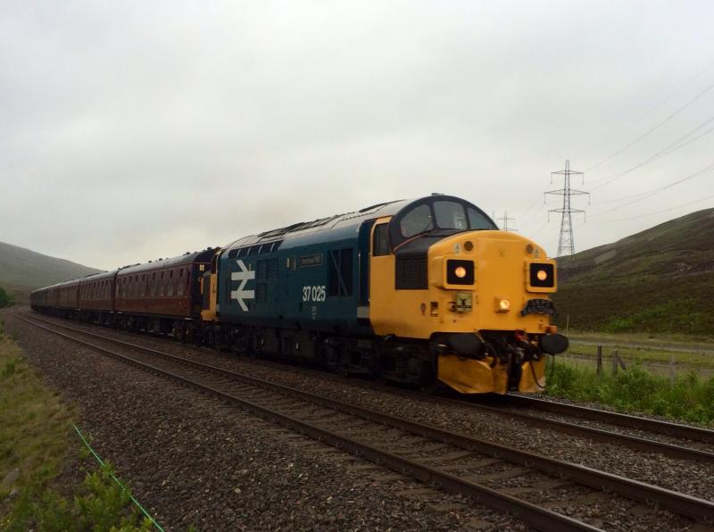 37025 1Z38 160716 Balnasporran : Photo of 37025 1Z38 160716 Balnasporran
