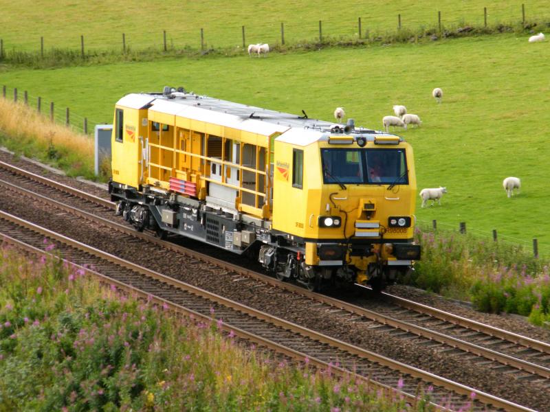 DR98008 @ Loaninghead - 13 August 2016: Network Rail switches and crossings video unit, heading north, from Stirling to Perth. Photo of DR98008 @ Loaninghead - 13 August 2016