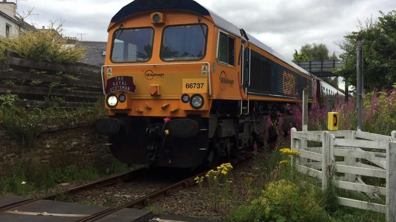 66737 Lesia at Maryburgh: 66737 Lesia at Maryburgh on the 1H81 Kyle of Lochalsh - Carrbridge running 3mins late (1056)- 14 Aug 2016 Photo of 66737 Lesia at Maryburgh
