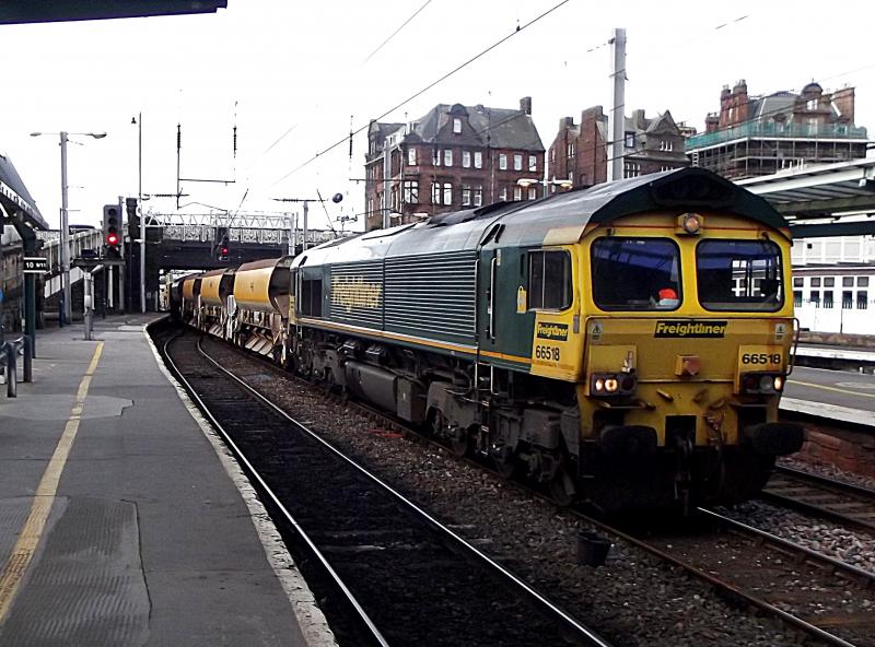 66518 at Carlisle: Freightliner 66518 arrives at Carlisle with an Engineers Train on Sunday 11th September 2016 Photo of 66518 at Carlisle