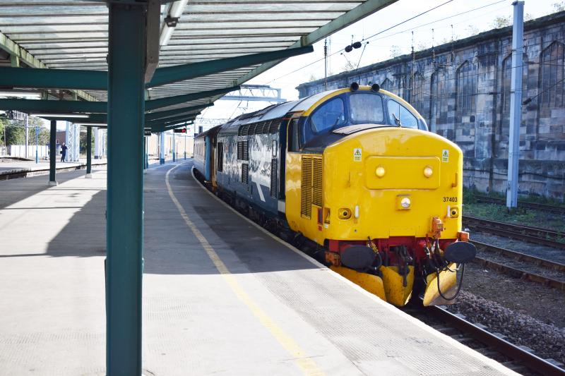 Drs Class 37 37403: Drs 37403 Isle of Mull after arrival at Carlisle from Barrow on 5 October 2016 Photo of Drs Class 37 37403