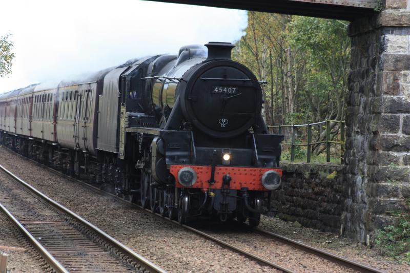 BYE BYE BLACK FIVE: 45407 Heads for greenhill with the ECS from the weekend Photo of BYE BYE BLACK FIVE