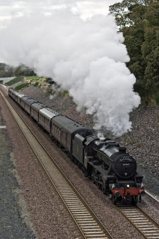 45407 OCT 9 2016 (4).jpg: SLOWING FOR RED SIGNAL AT TYNEHEAD Photo of 45407 OCT 9 2016 (4).jpg