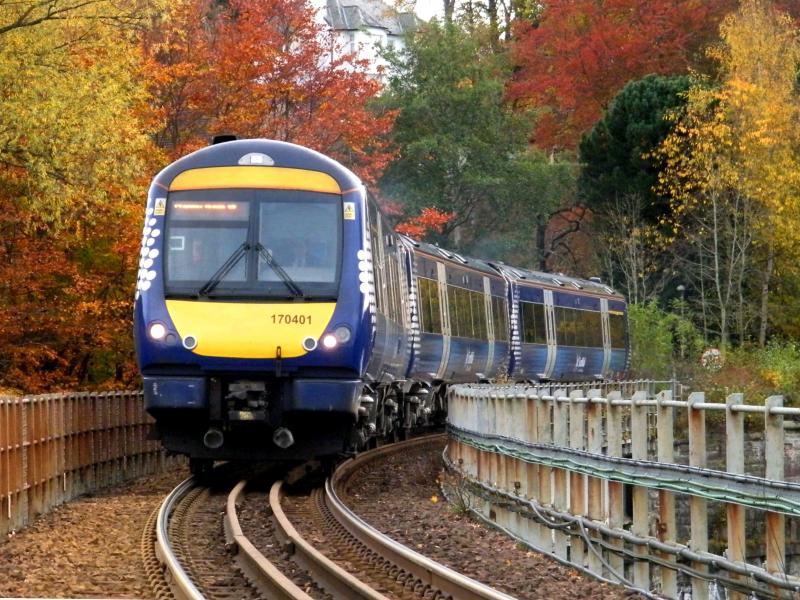 170401 @ Perth - 02 November 2016: Aberdeen to Glasgow Queen Street DMU Photo of 170401 @ Perth - 02 November 2016