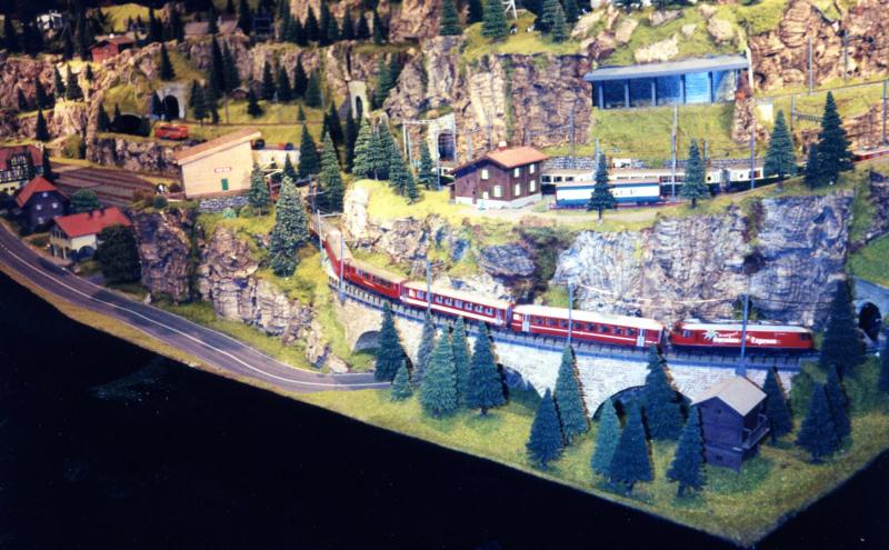 Swiss Rail: Swiss Railway Scociety layout at Model Rail 97 at the SECC. Photo of Swiss Rail