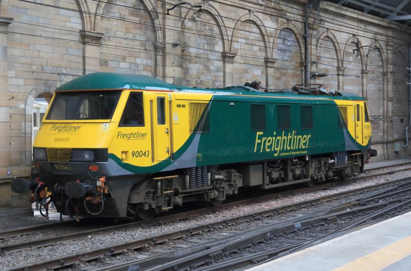 Genesee & Wyoming Class 90: 90043 in Waverley on 13/08/2016 Photo of Genesee & Wyoming Class 90