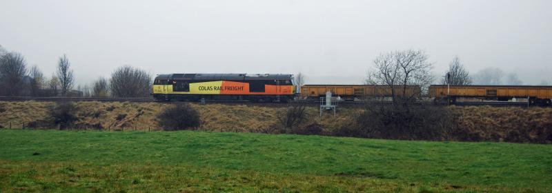 60095 Leaves Lugton: 66095 on 6K02 (Barrhead - Lugton -Carlisle NY) Leaves the Possession from Lugton on an UGHly wet Sunday 13th Nov 2016 Photo of 60095 Leaves Lugton